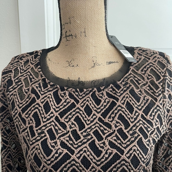 NWT! NIC + ZOE GORGEOUS OVERLAY LONGSLEEVE BLOUSE - Picture 3 of 15